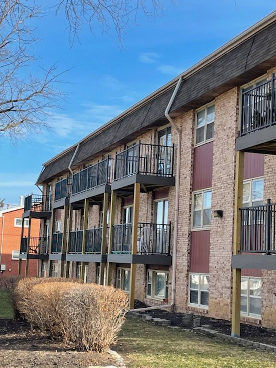 Apartment for rent at 1367 S 76th Ave, Omaha, NE 68124