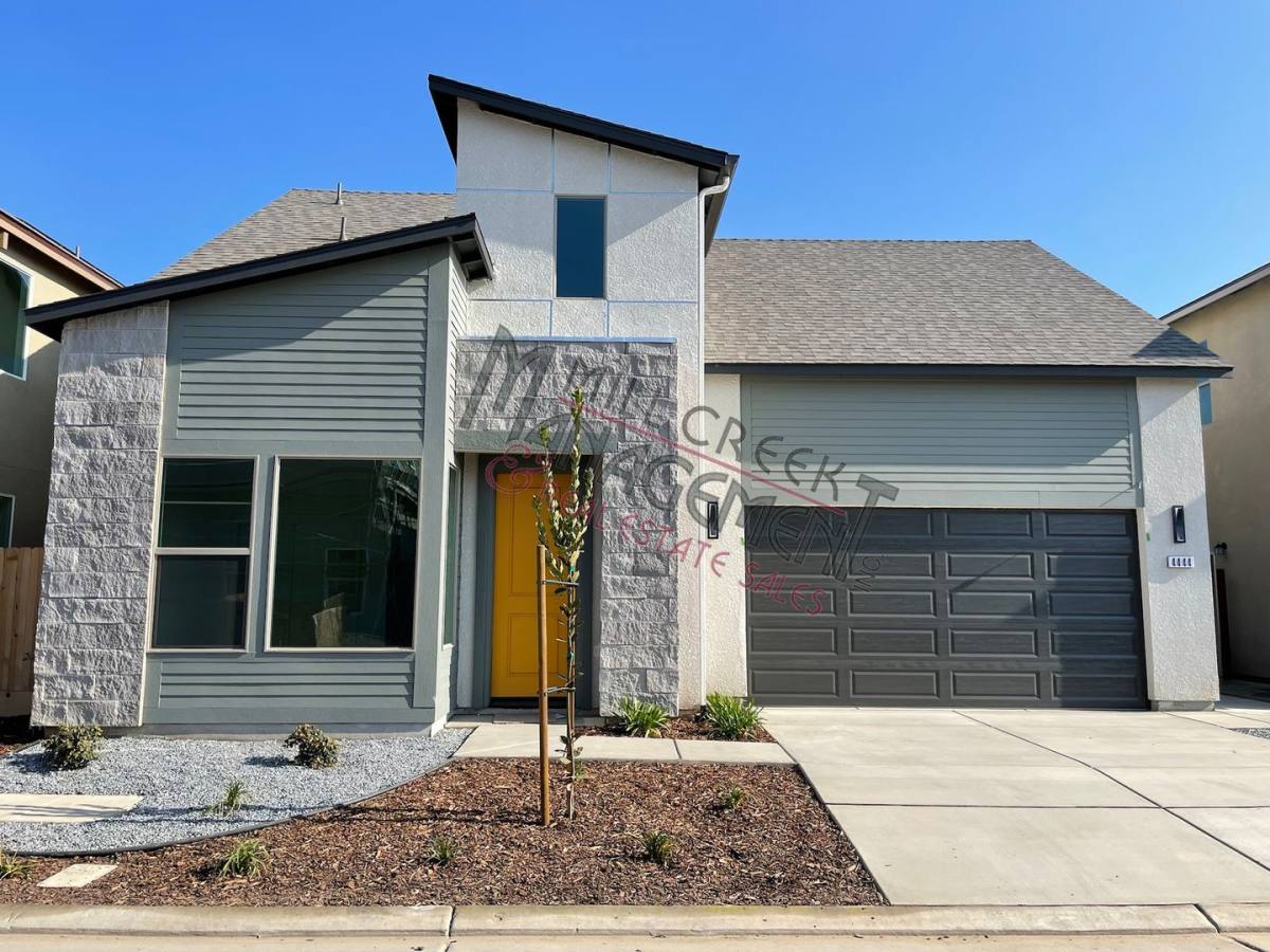 House for rent at 4444 S University, Visalia, CA 93277
