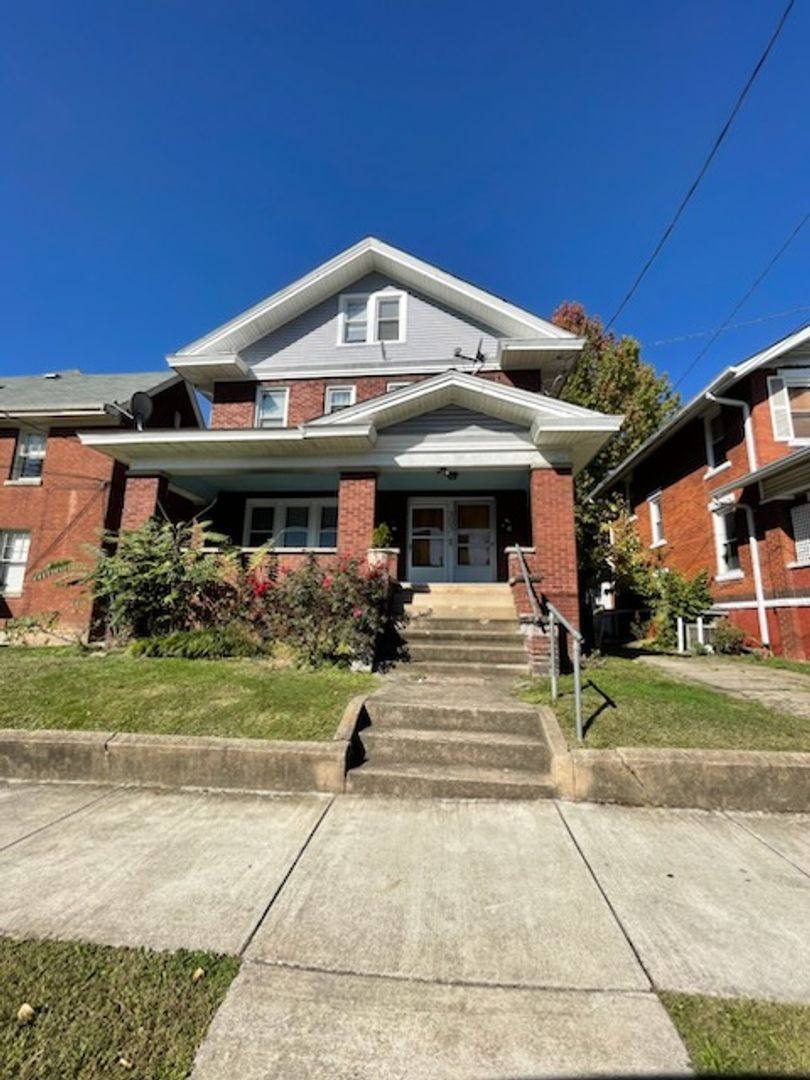 Apartment for rent at 303 Park Ave, Charleston, WV 25302