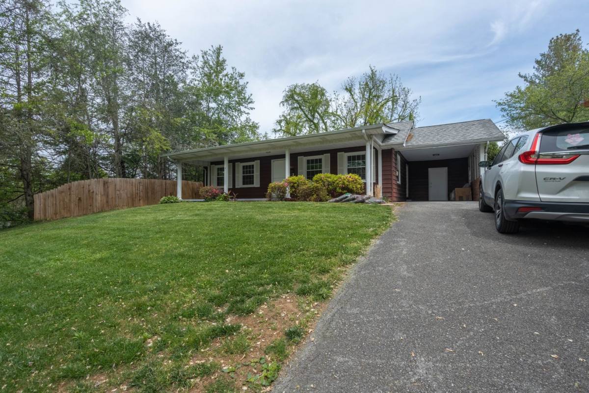 House for rent at 903 Althea St, Johnson City, TN 37601