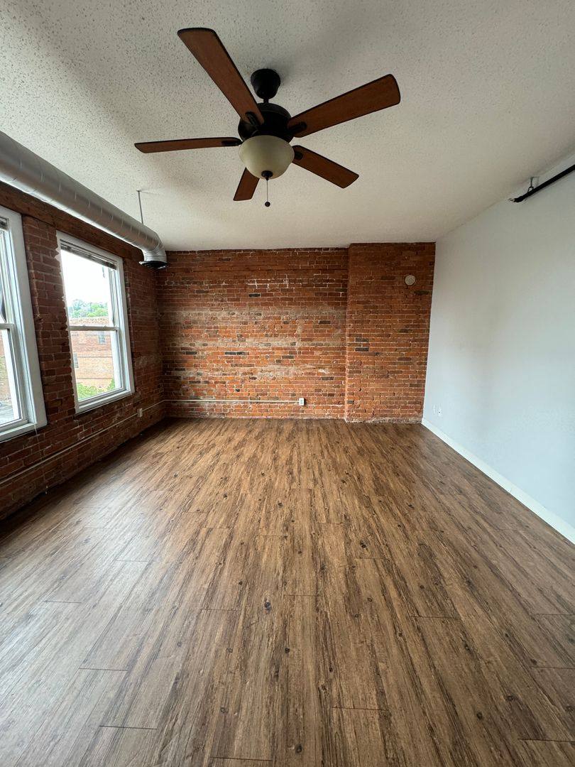 Apartment for rent at 246 W 3rd St, Davenport, IA 52807