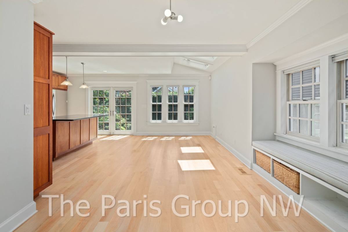 House for rent at 115 NE 51st St, Seattle, WA 98103