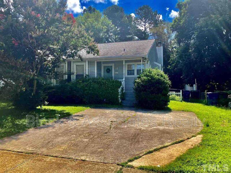 House for rent at 3612 Pine Knoll Dr, Raleigh, NC 27604