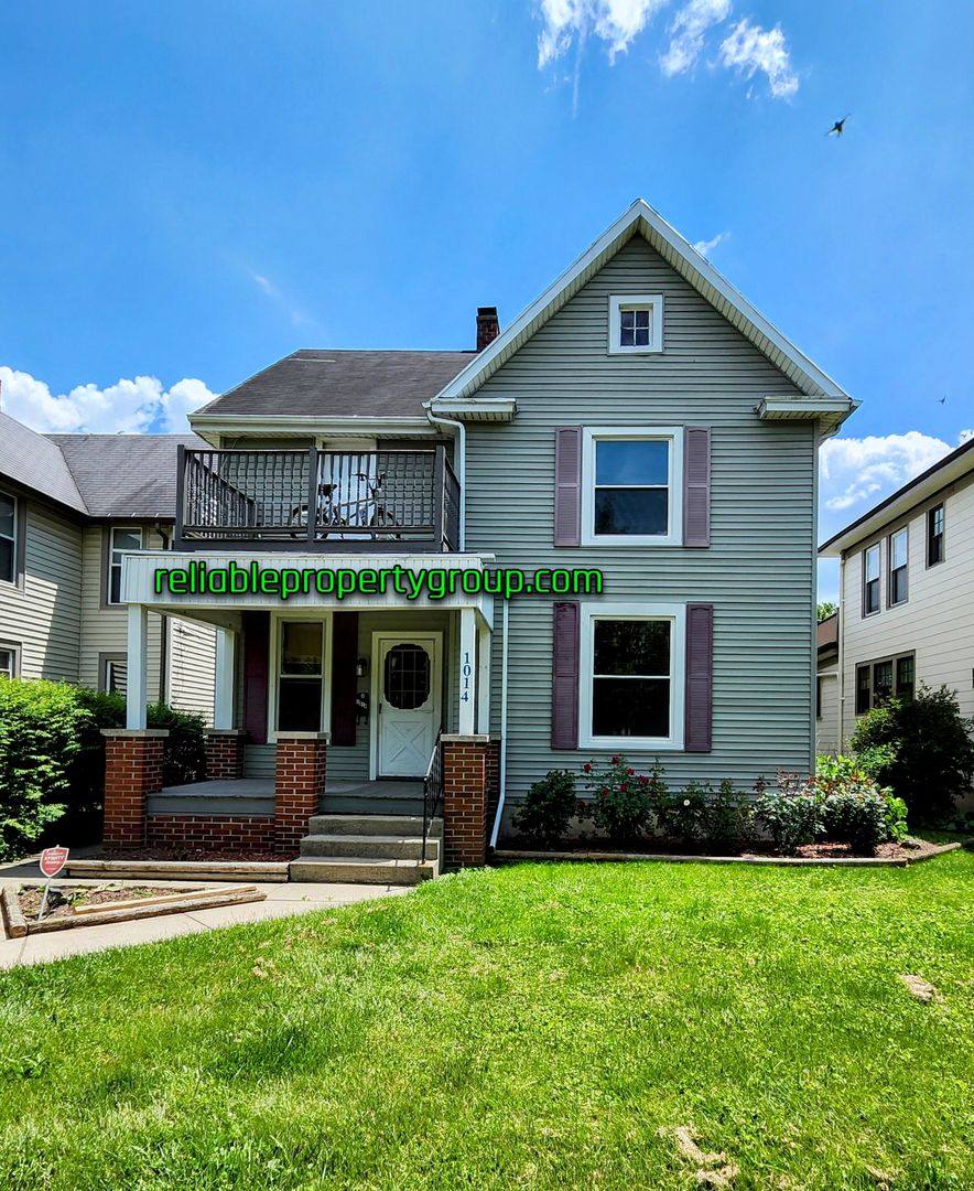 Apartment for rent at 1014 Lake, Fort Wayne, IN 46805