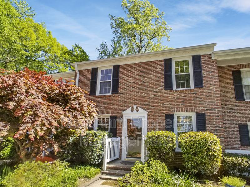 Townhouse for rent at 106 E Bay Court, Mauldin, SC 29662