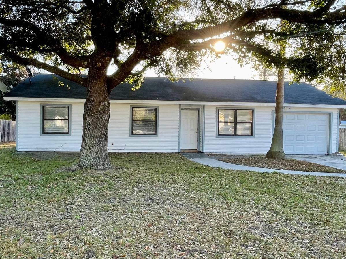 House for rent at 154 Greenacre Circle N, Kingsland, GA 31548