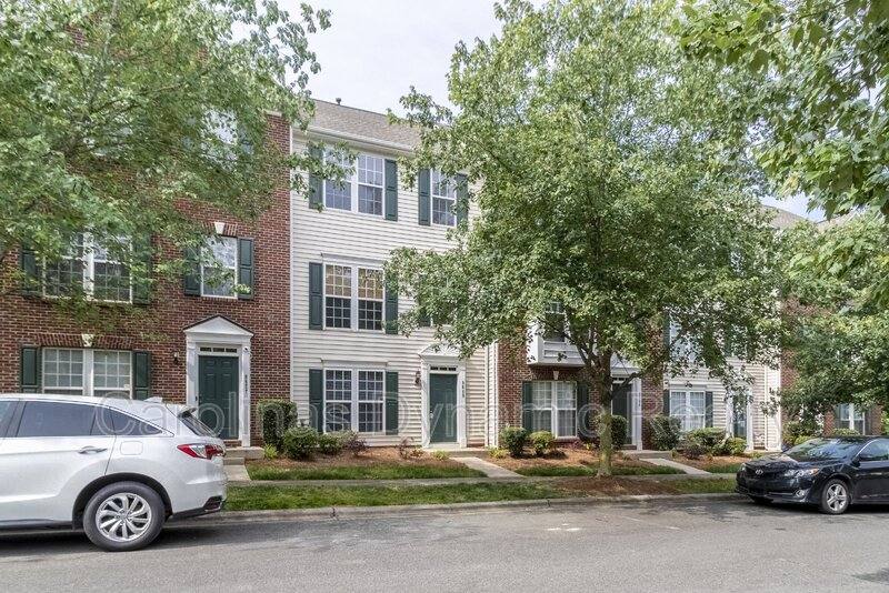Townhouse for rent at 9618 Blossom Hill Dr, Huntersville, NC 28078