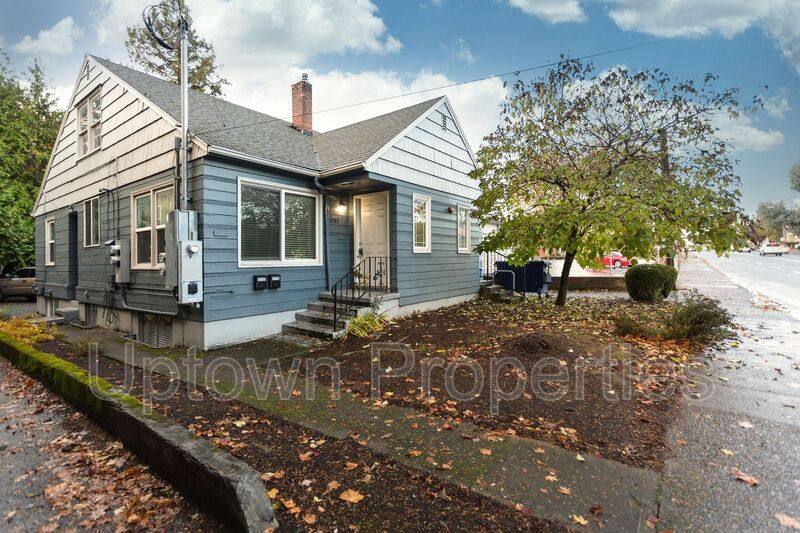 Apartment for rent at 3737 SE Cesar E Chavez Blvd, Portland, OR 97202