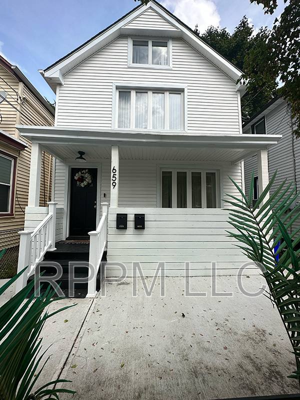 Apartment for rent at 659 Nassau St #1, Orange, NJ 07050