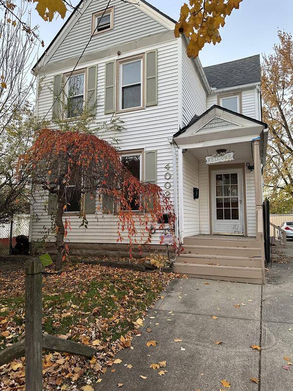 Apartment for rent at 4002 Robert Ave #UPSTAIRS, Cleveland, OH 44109