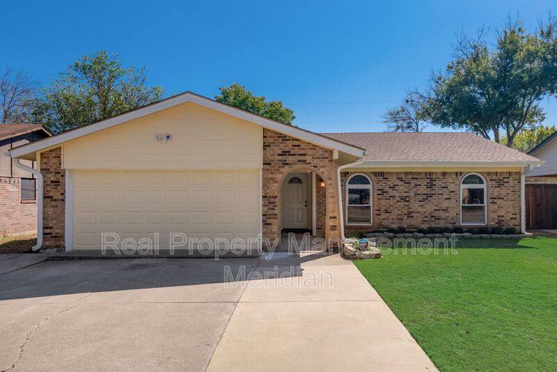 House for rent at 432 Pearl St, Keller, TX 76248