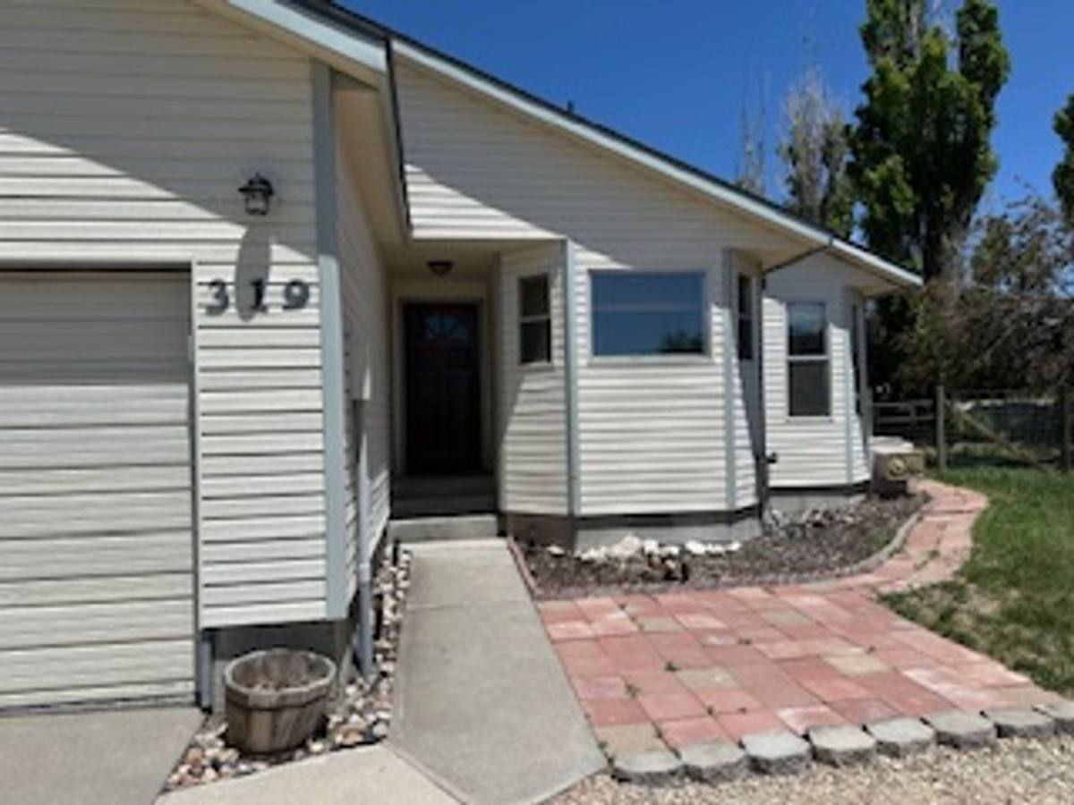 House for rent at 319 Blakeland Dr, Spring Creek, NV 89815