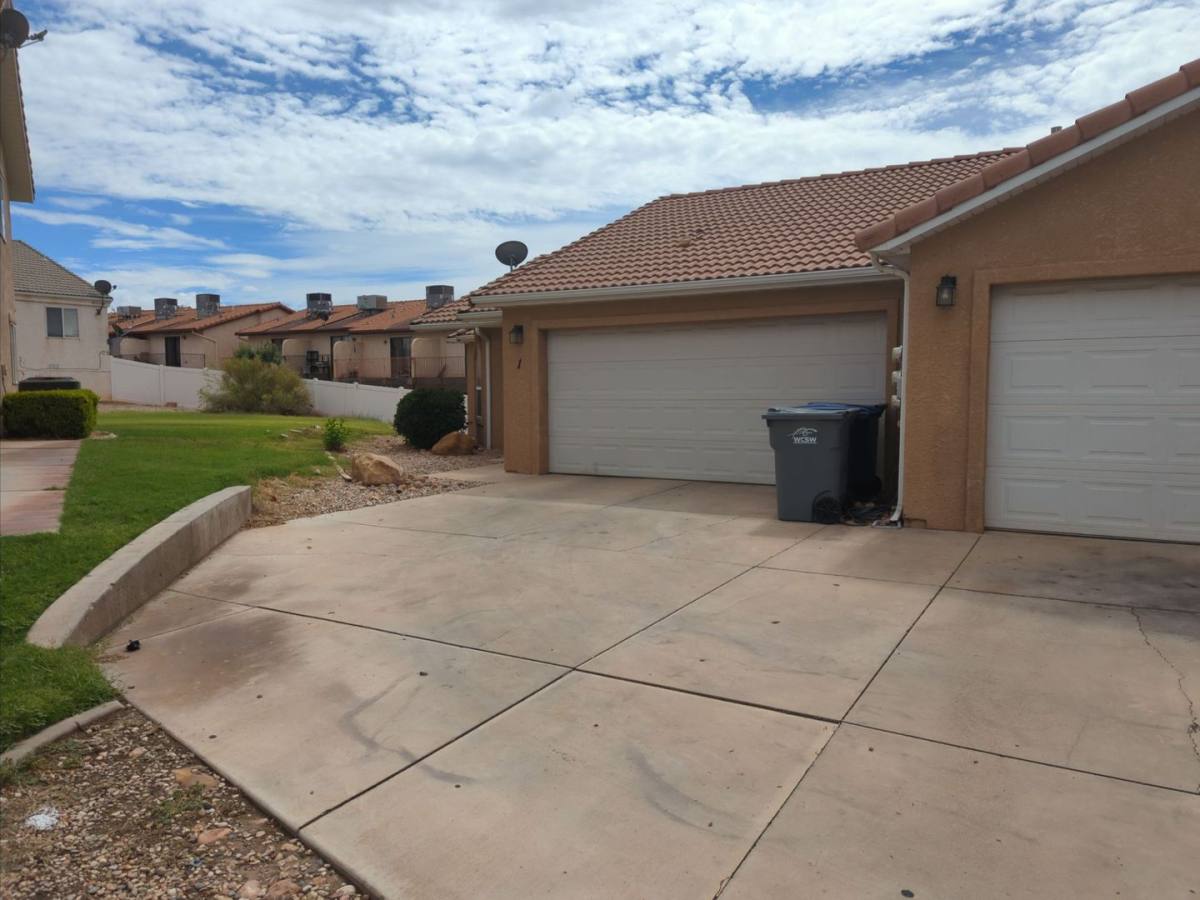 Apartment for rent at 1079 N 1800 W Circle, Saint George, UT 84770