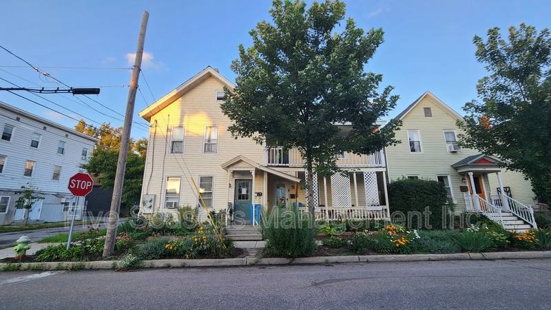 Apartment for rent at 36 Lafountain St, Burlington, VT 05401