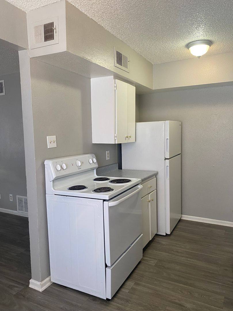 Apartment for rent at 701 E Grayson St, San Antonio, TX 78208