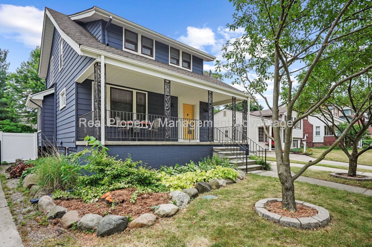 House for rent at 713 S Pleasant St, Royal Oak, MI 48067