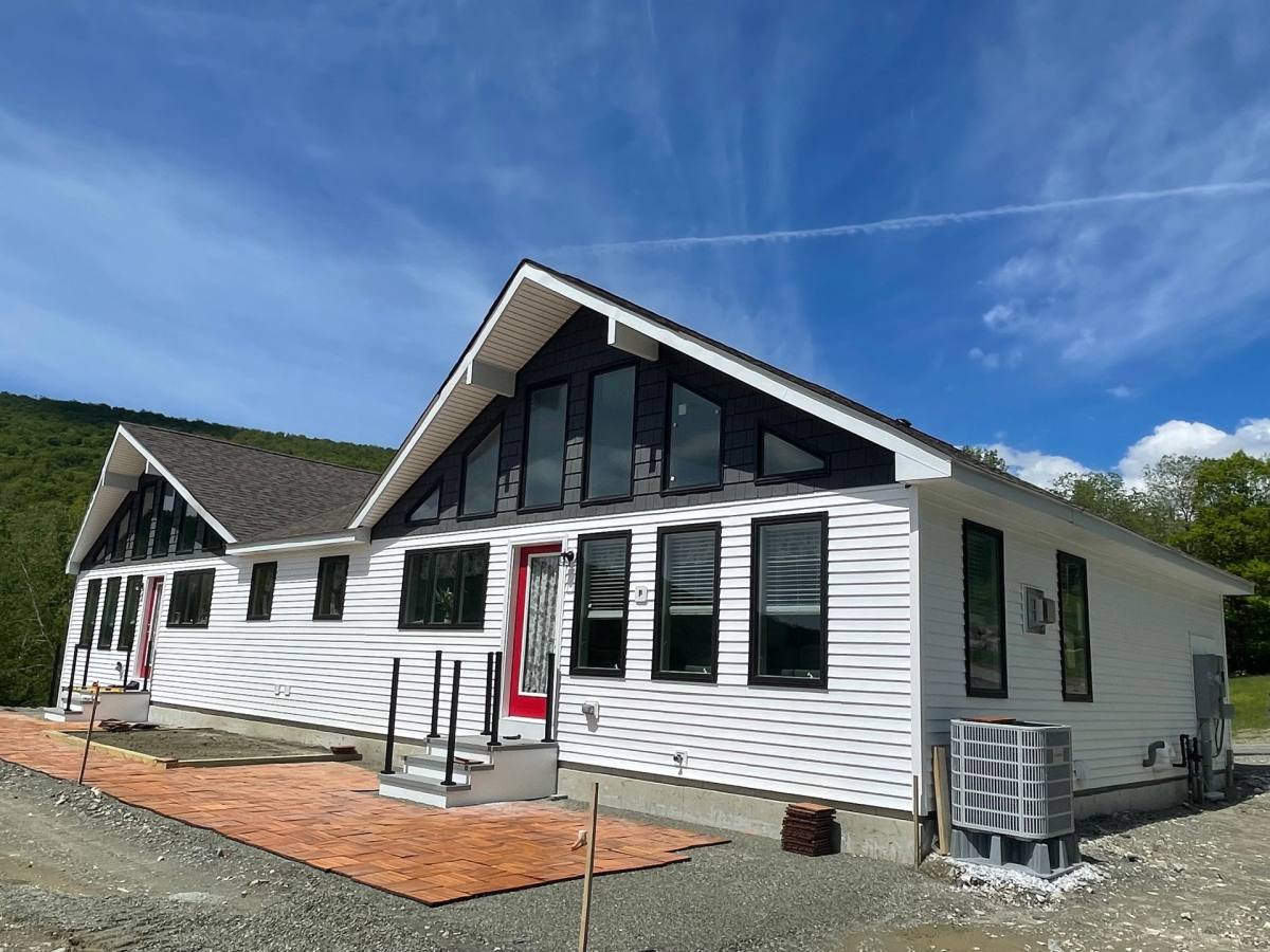 Apartment for rent at 286 Kittle Rd, Lanesborough, MA 01237