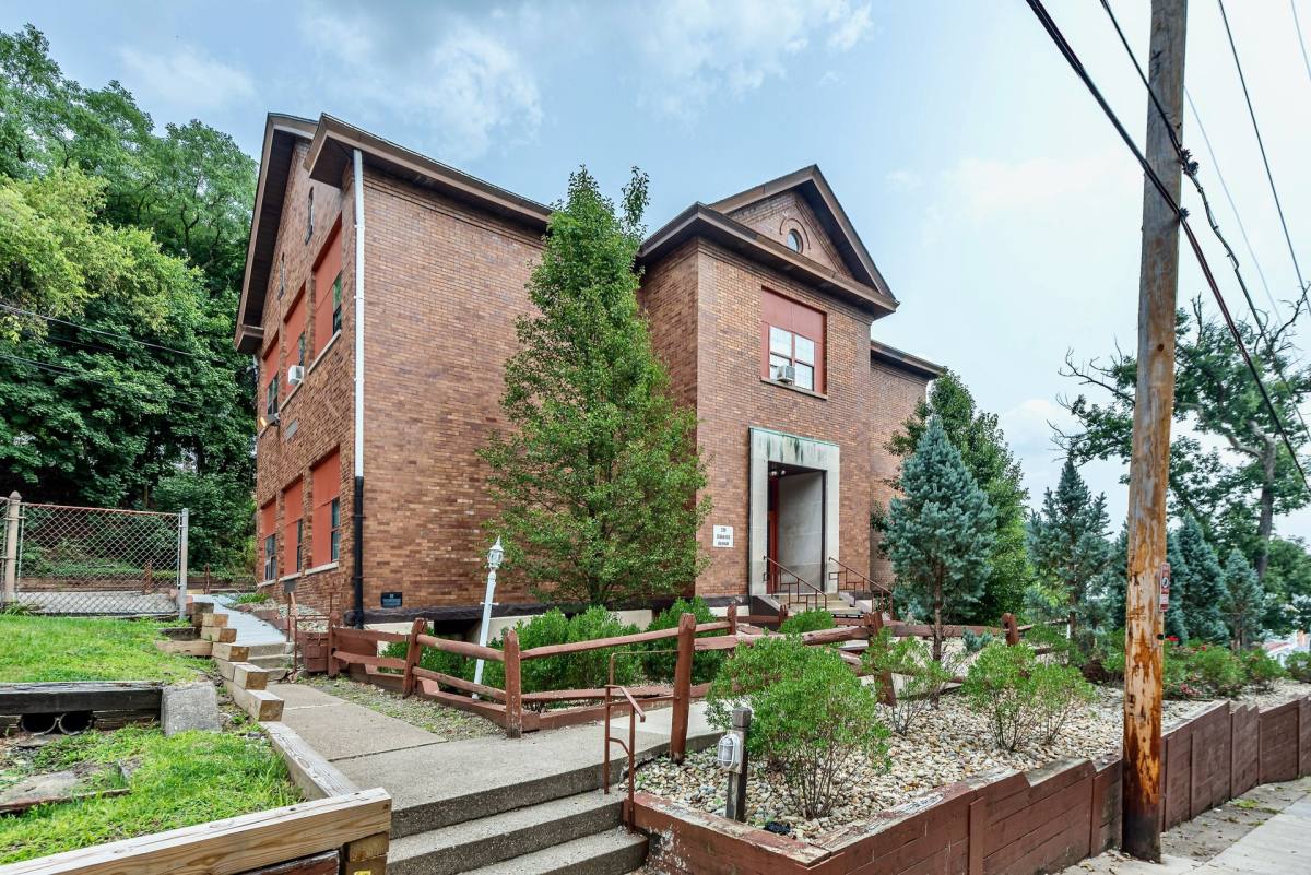 Apartment for rent at 230 Oakwood Ave, Pittsburgh, PA 15229