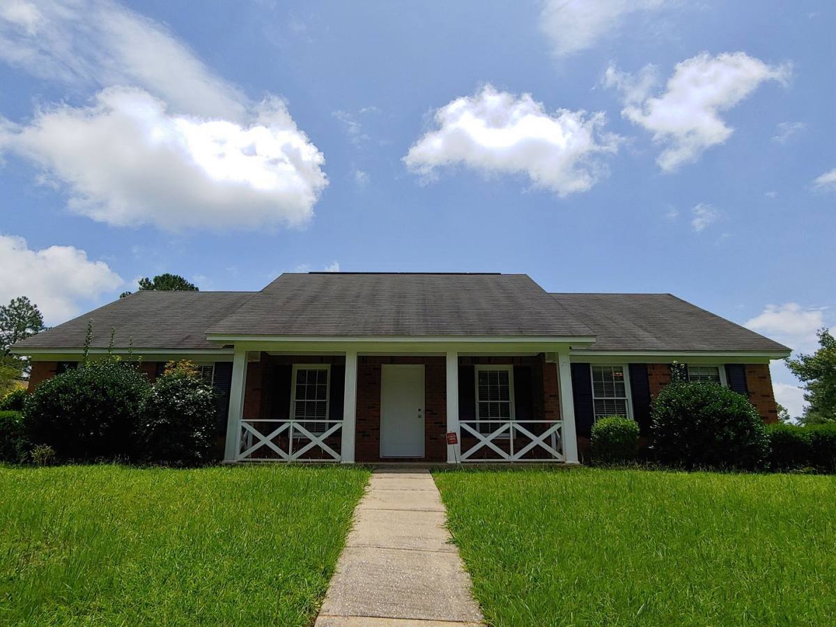 House for rent at 1703 37th St NE, Tuscaloosa, AL 35406