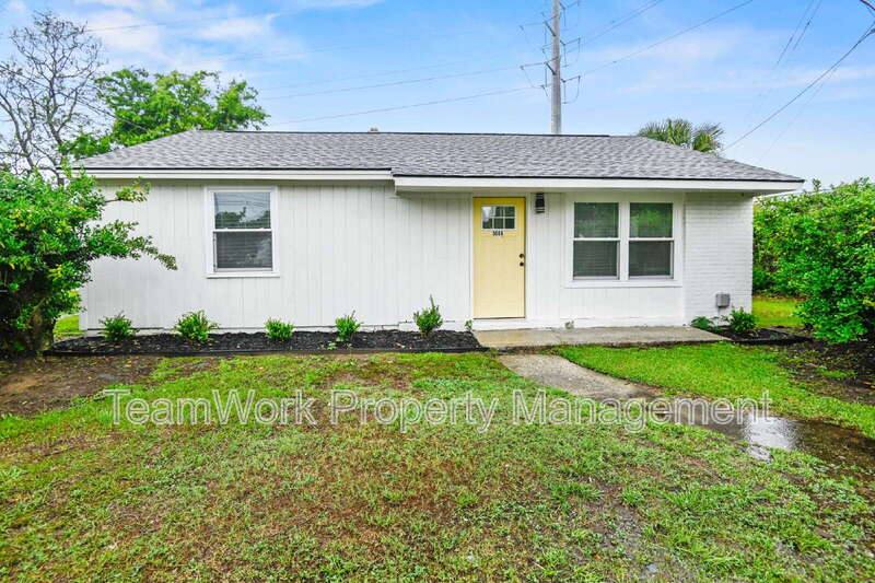 House for rent at 3006 Azalea Ave, North Charleston, SC 29405