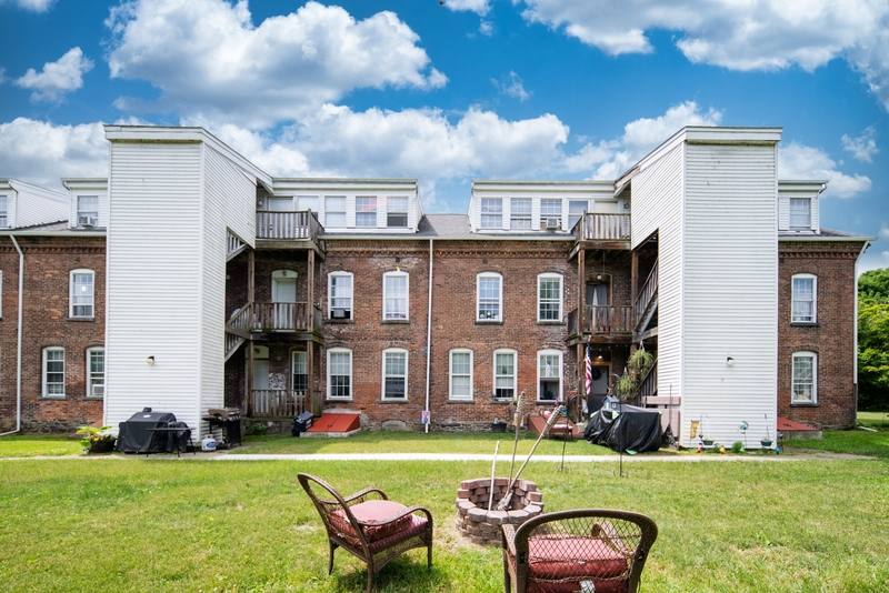 Apartment for rent at 50-62 E St #5B, Schaghticoke, NY 12154