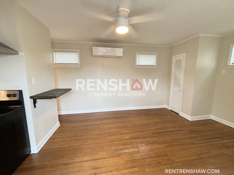 Apartment for rent at 3476 Spottswood Ave #102, Memphis, TN 38111