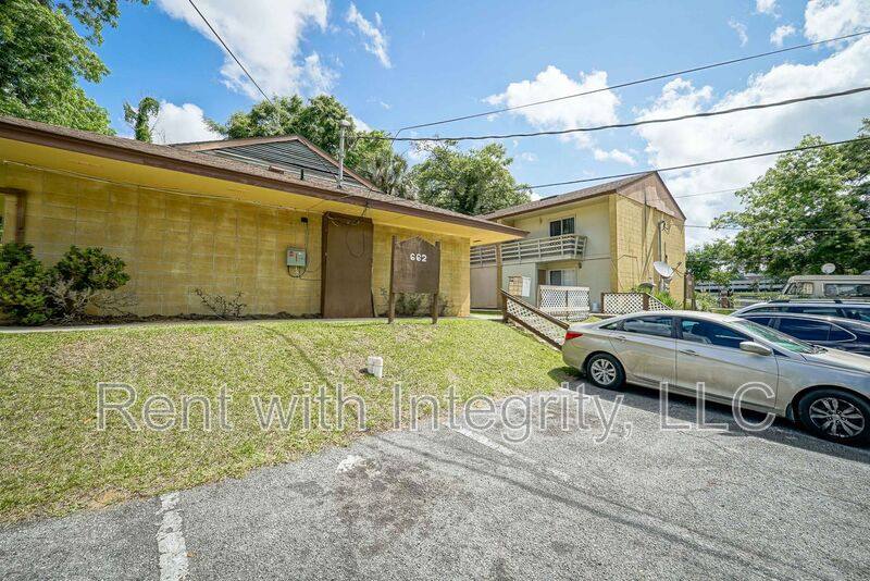 Apartment for rent at 662 Liberty St #1, Tallahassee, FL 32310