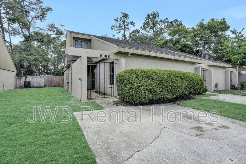 Townhouse for rent at 8386 Windypine Lane, Jacksonville, FL 32244