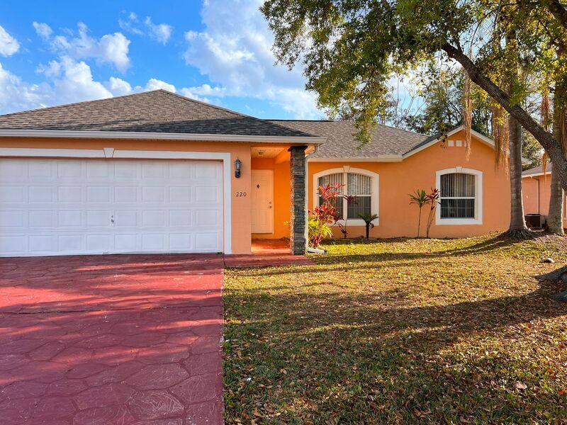 House for rent at 220 Canterbury Court, Kissimmee, FL 34758