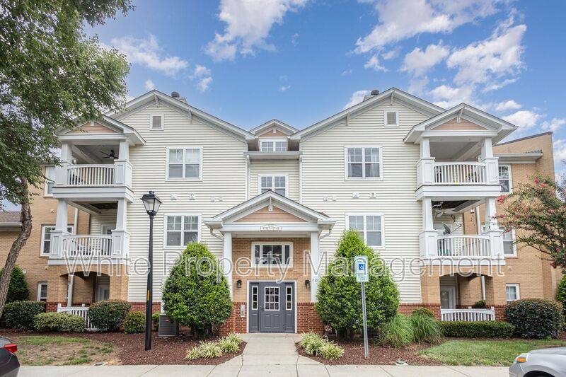 Condo for rent at 17135 Red Feather Dr, Charlotte, NC 28277