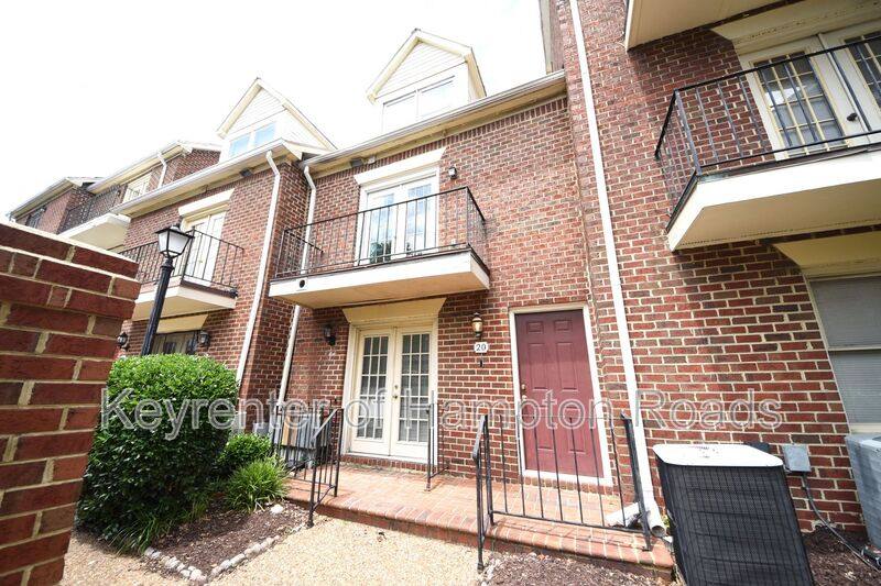 20 Academy Lane, Hampton, VA 23669