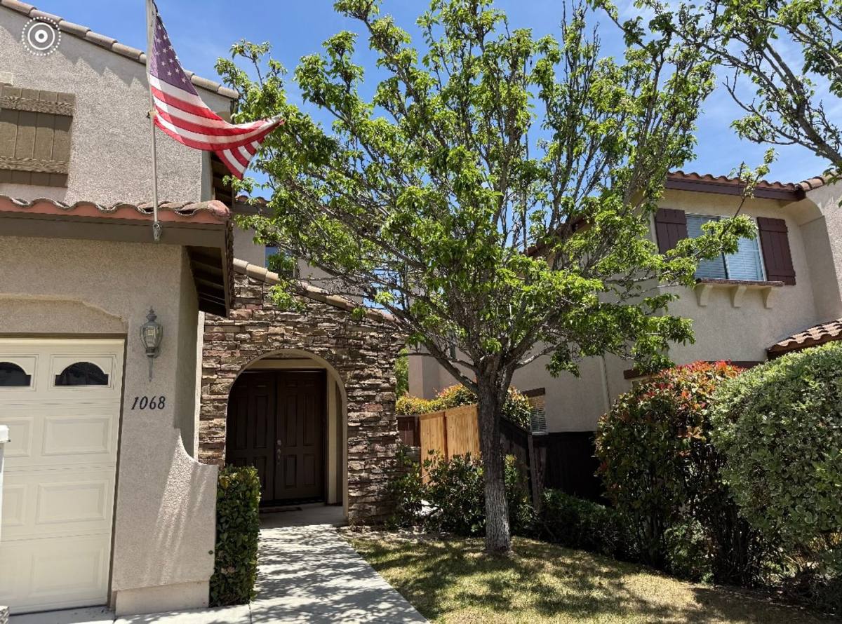 House for rent at 1068 Greenway Rd, Oceanside, CA 92057