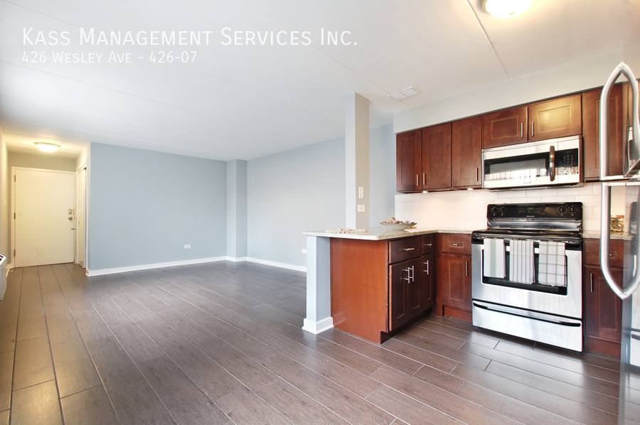 Apartment for rent at 426 Wesley Ave #7, Oak Park, IL 60302
