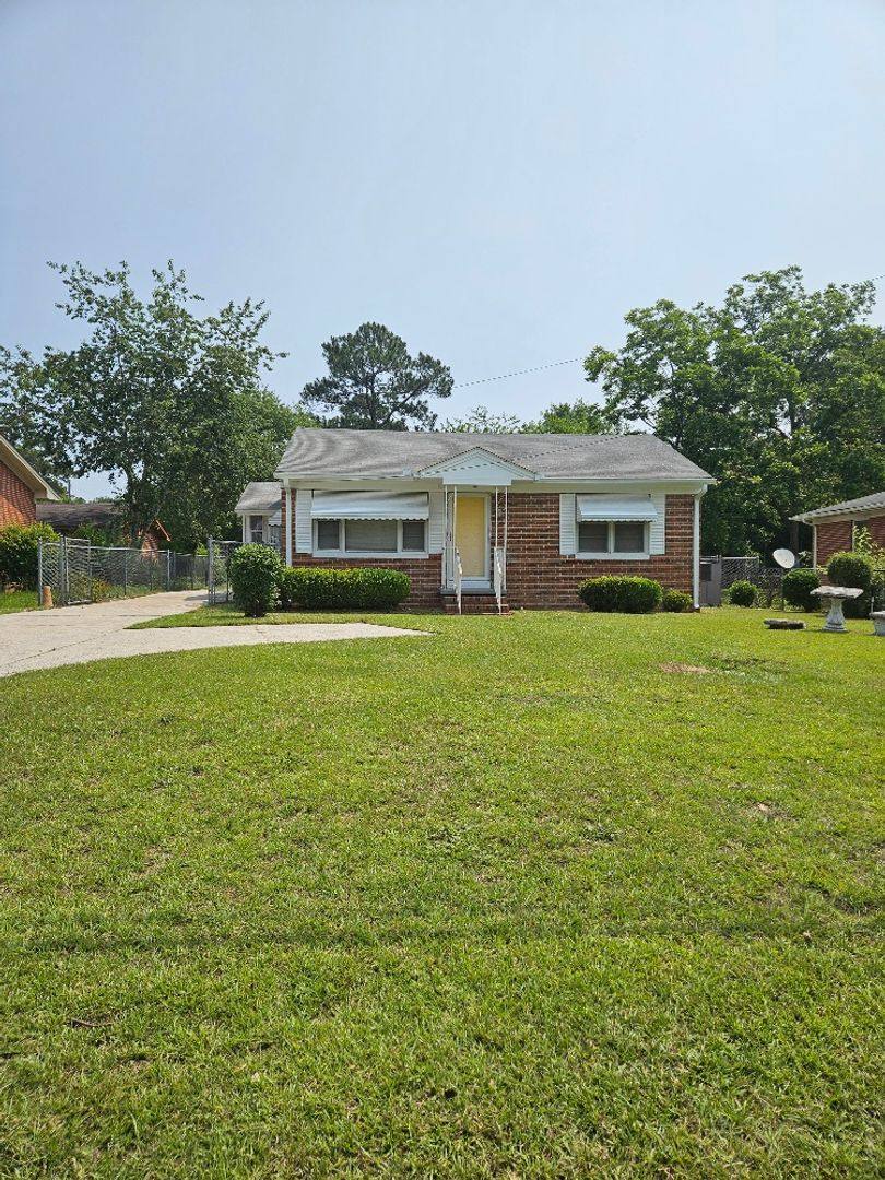 House for rent at 2995 Laney Ave, Macon, GA 31211
