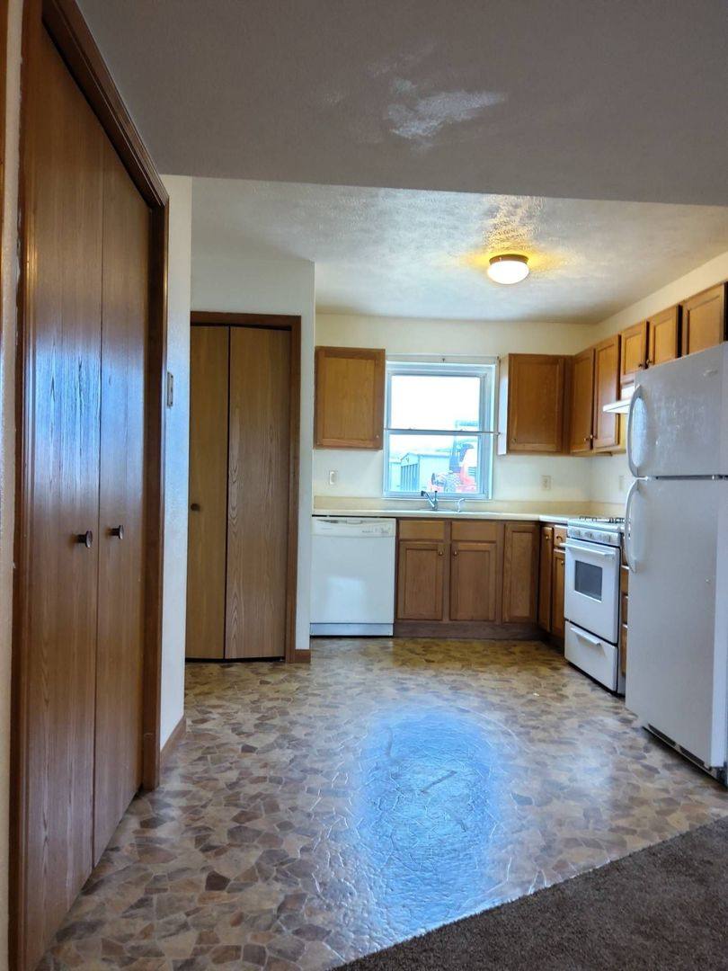 Apartment for rent at 251 Woodridge Court, Goshen, IN 46528