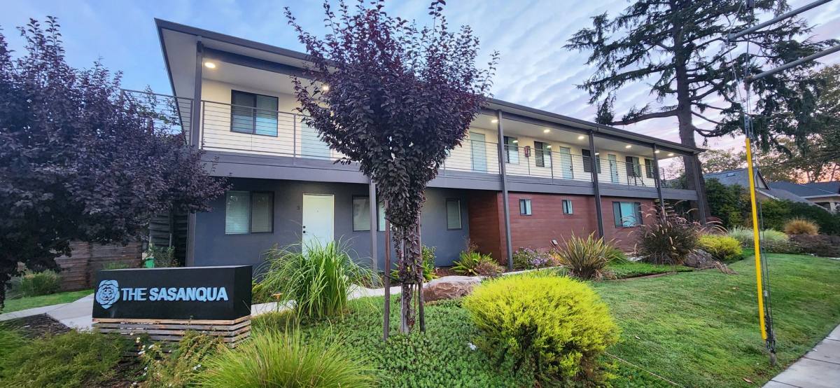 Apartment for rent at 3901 H St, Sacramento, CA 95819