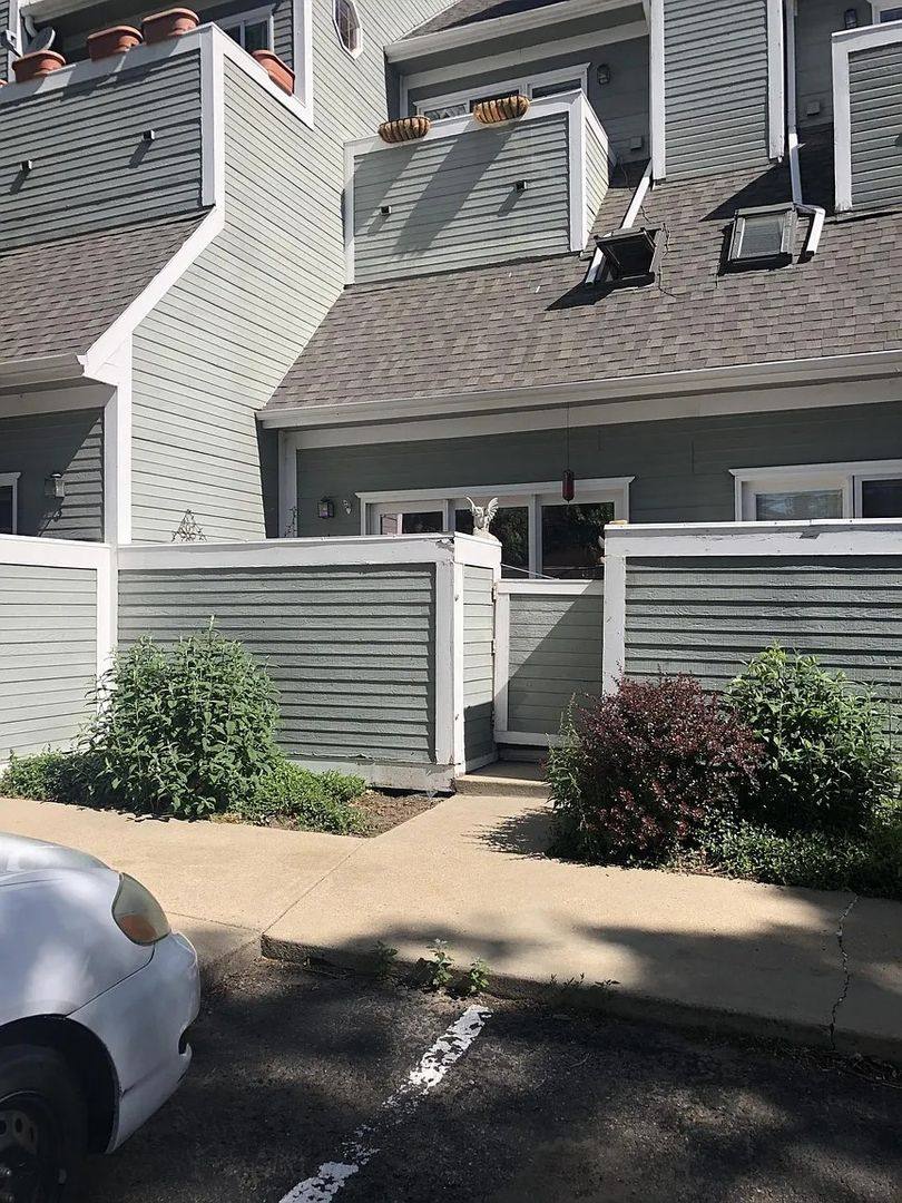 Apartment for rent at 1430 18th St, Boulder, CO 80302