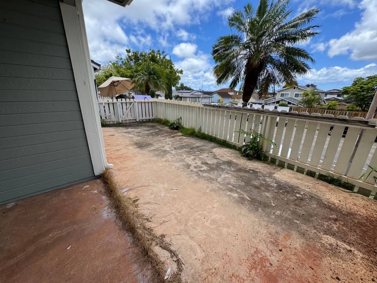 House for rent at 94-1485 Waipio Uka St, Waipahu, HI 96797