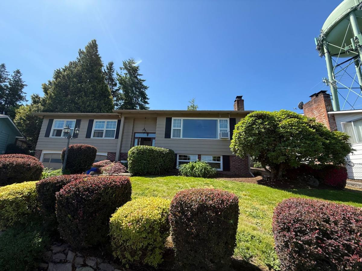 House for rent at 13420 NE Rose Parkway, Portland, OR 97230