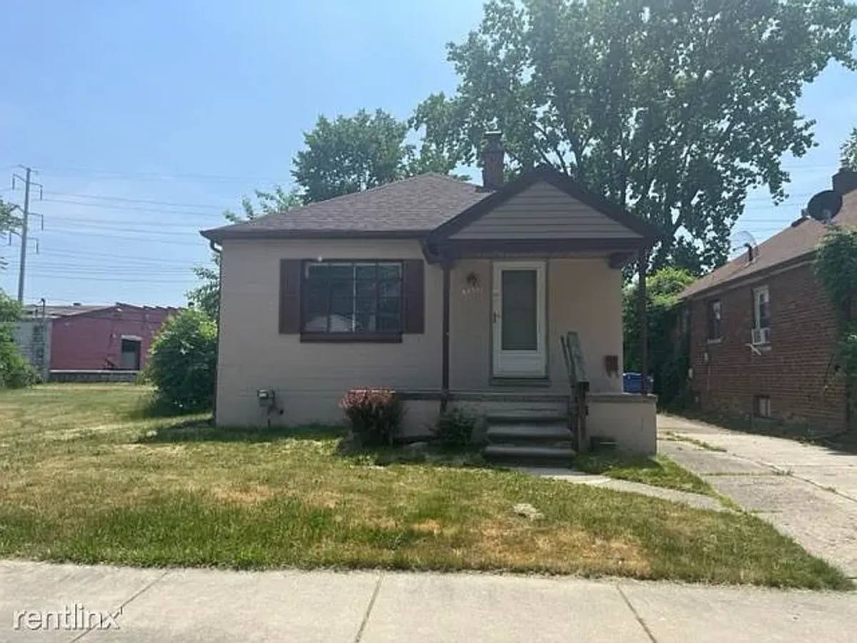 House for rent at 8432 Rivard, Warren, MI 48089