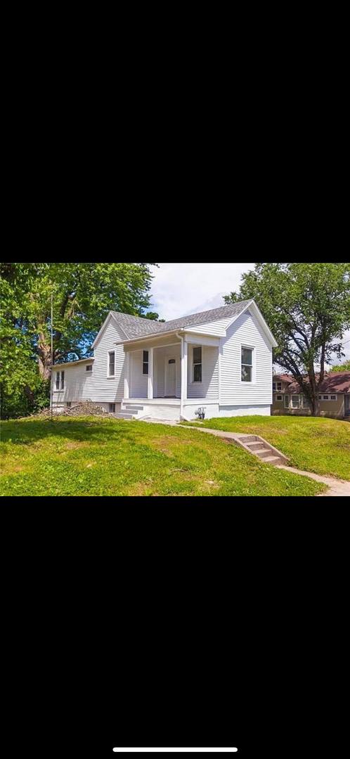 House for rent at 1602 S 25th St, Saint Joseph, MO 64507