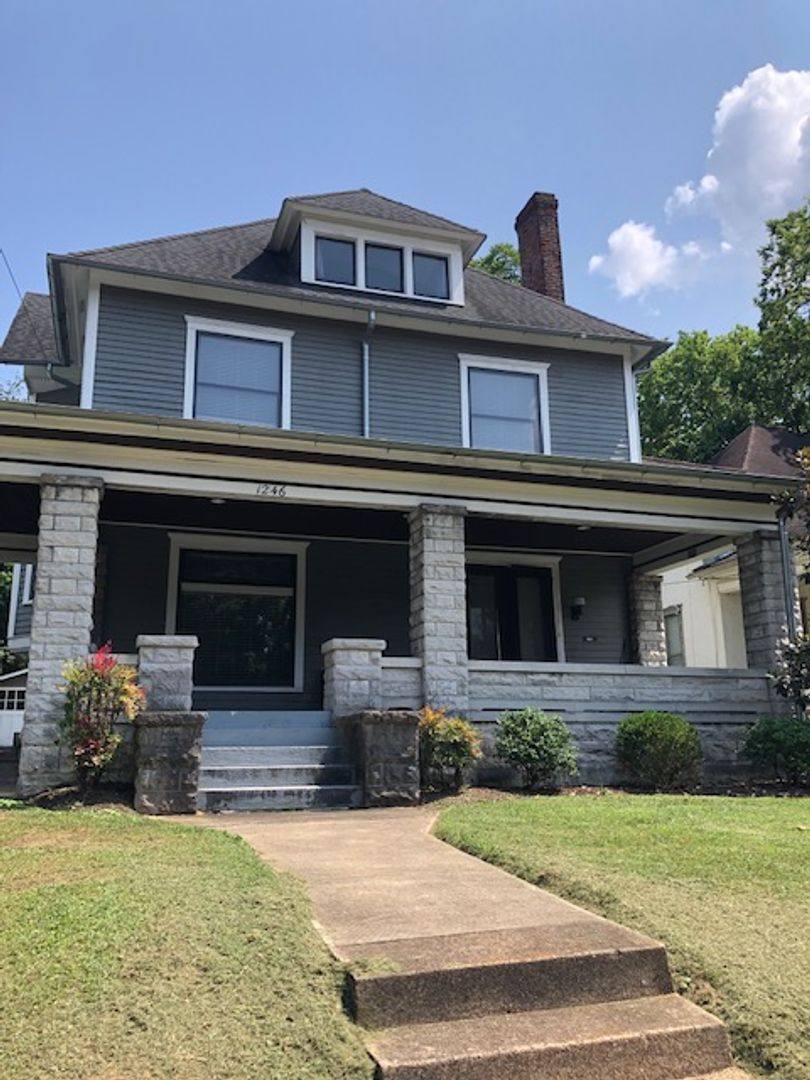 House for rent at 1246 Chestnut St, Bowling Green, KY 42101