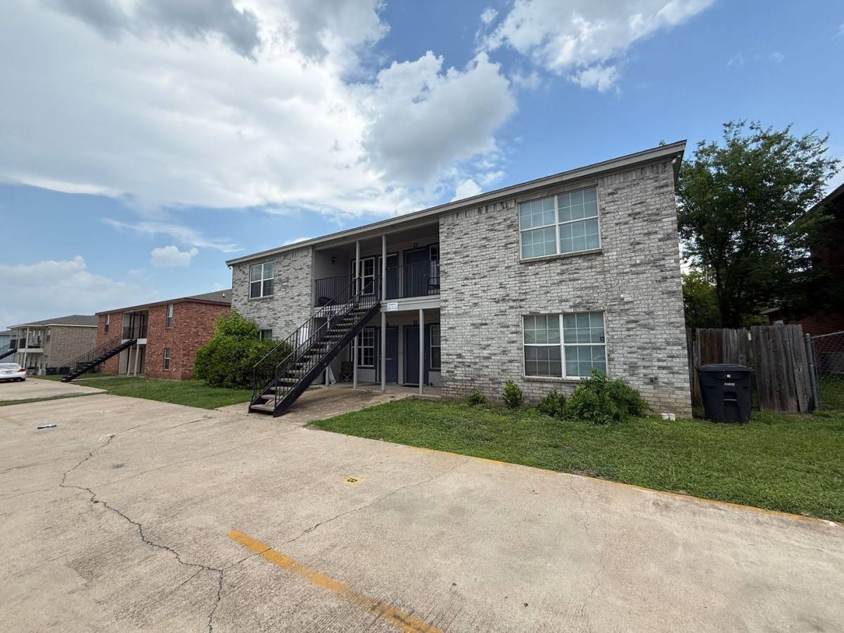 Apartment for rent at 2808 Leroy Circle, Killeen, TX 76542