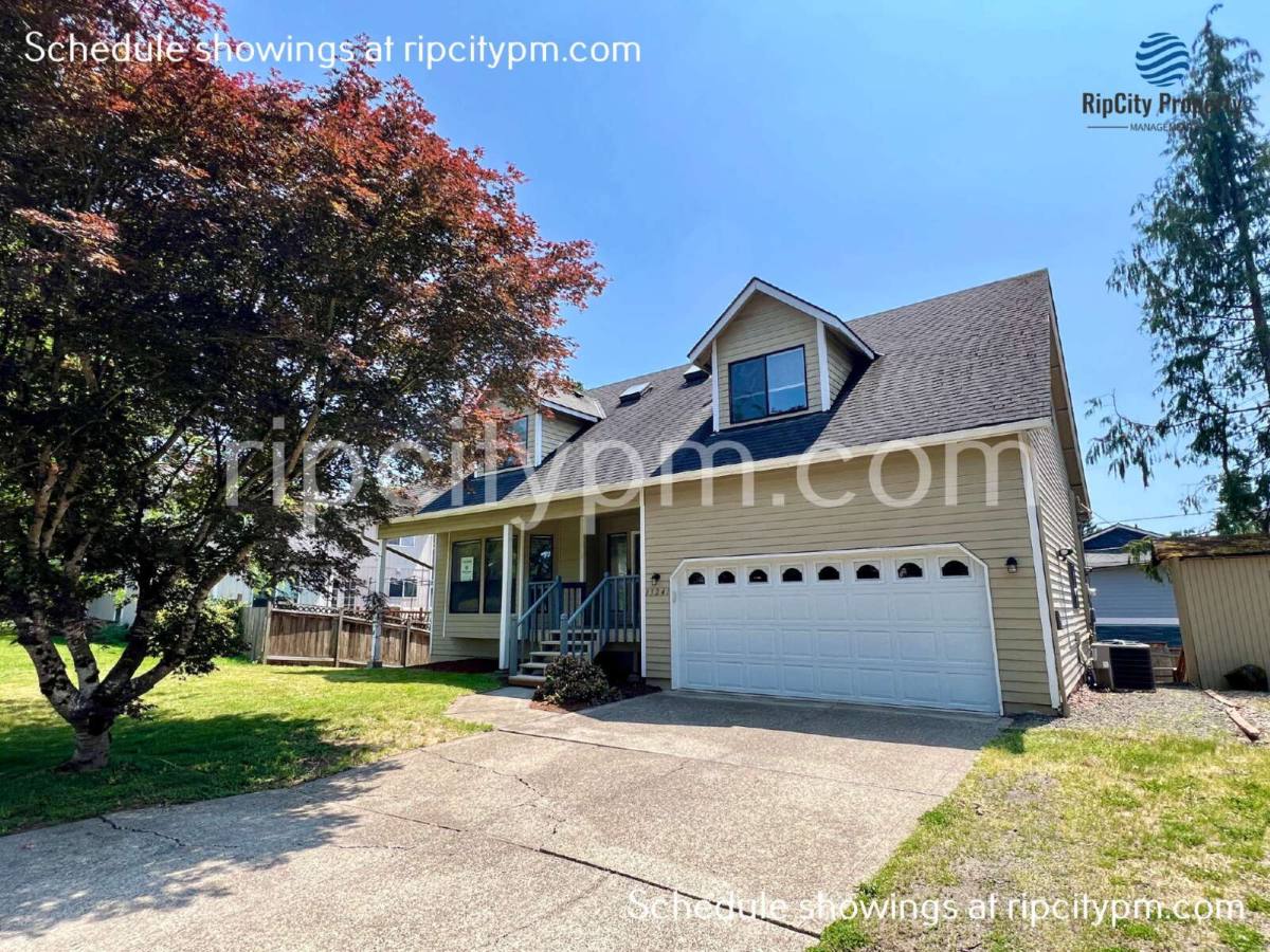 House for rent at 13241 SW 64th Ave, Portland, OR 97219
