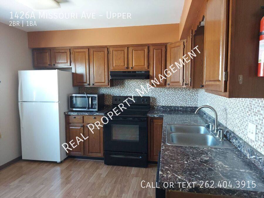 Apartment for rent at 1426A Missouri Ave, South Milwaukee, WI 53172