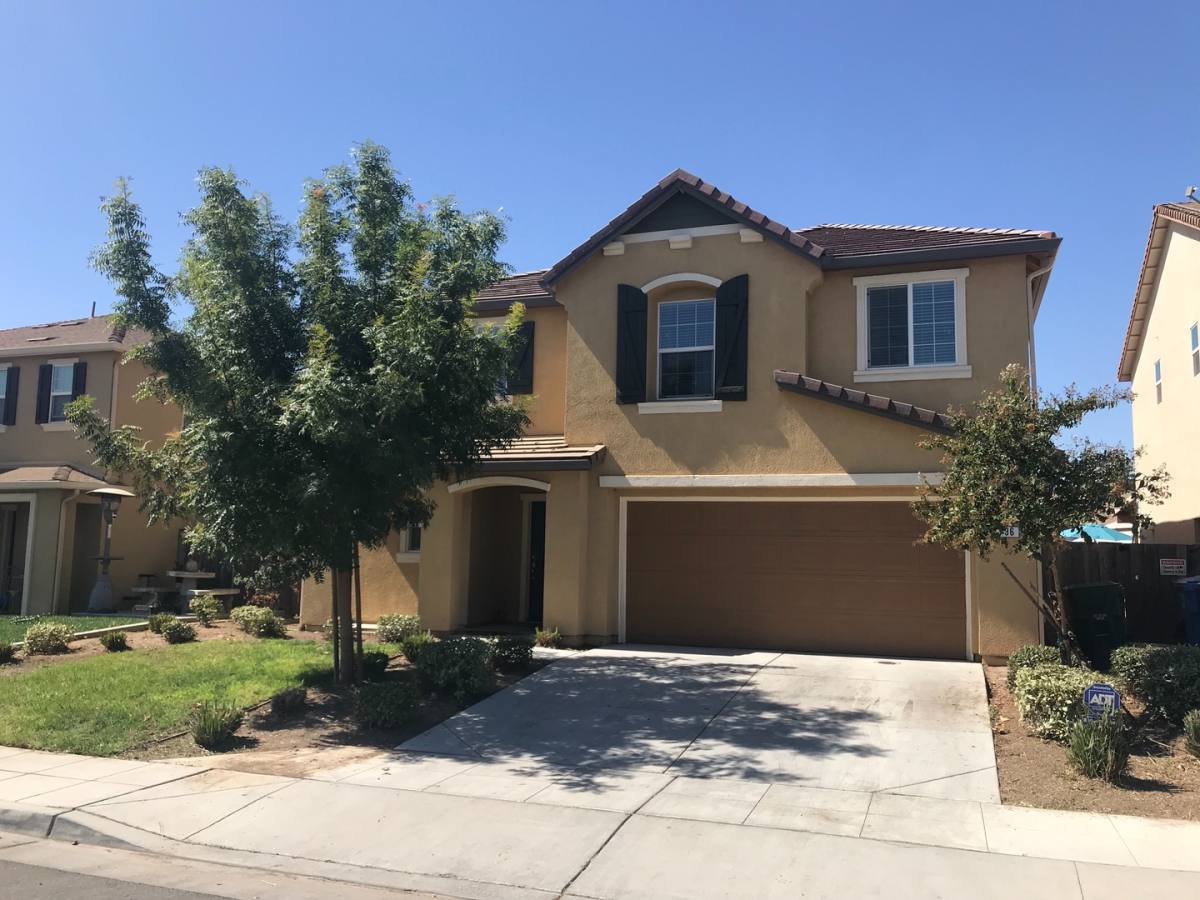 House for rent at 736 Pear St, Madera, CA 93638