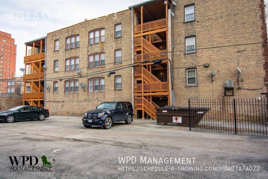 Apartment for rent at 6752 S Crandon Ave #3, Chicago, IL 60649