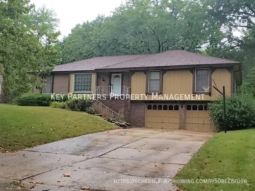 House for rent at 628 W Santa Fe Trail, Kansas City, MO 64145
