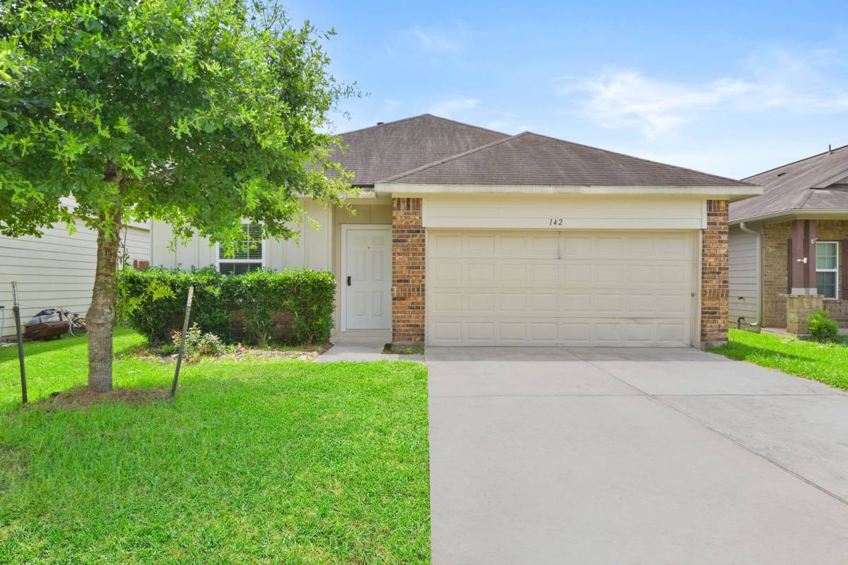 House for rent at 142 Pequin Rd, Crosby, TX 77532