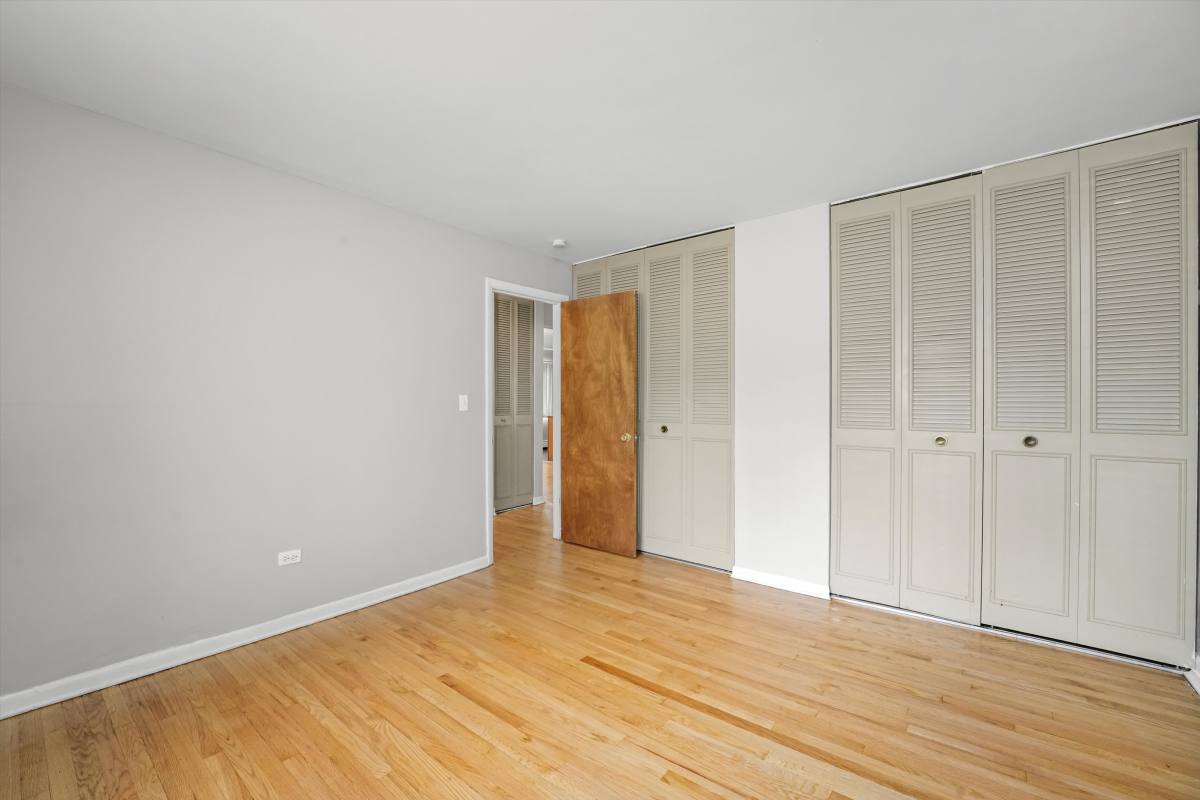 Apartment for rent at 8054 Niles Ave #GE, Skokie, IL 60077